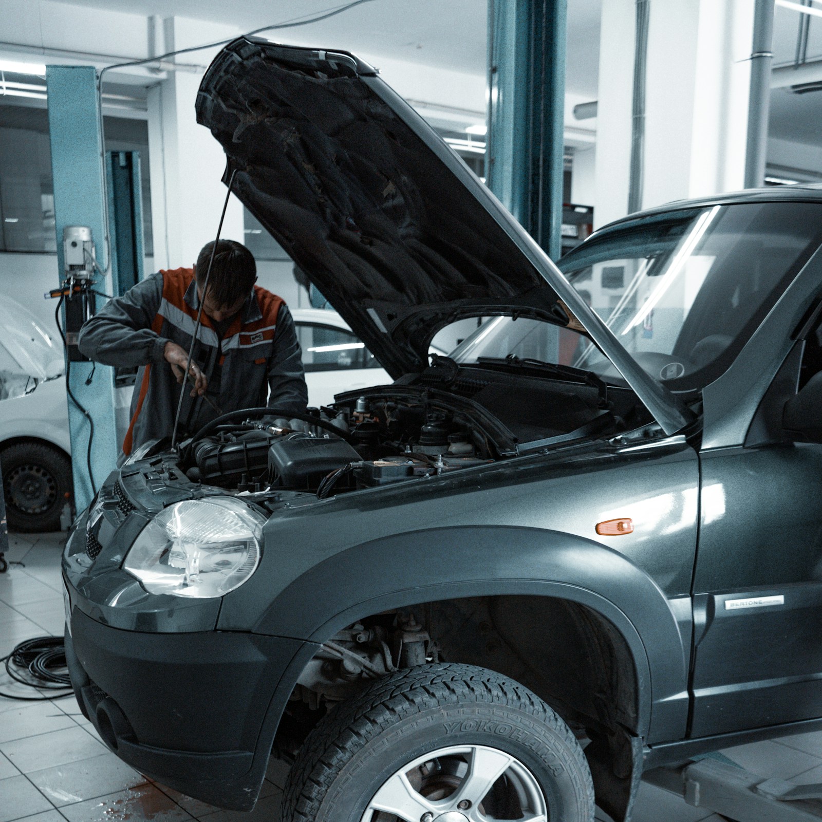 El taller y el cuidado del automóvil · Foto 1